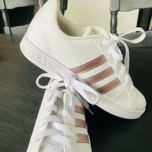 Adidas Shoe Size 7 While/Rose Gold